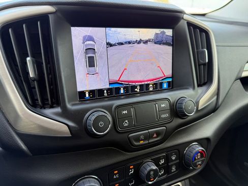 Used 2024 GMC Terrain Denali w/ Denali Premium Package image 19