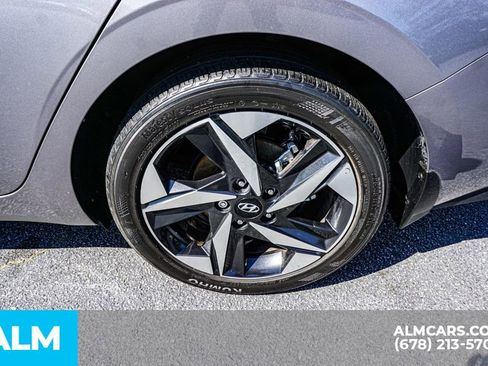 Used 2023 Hyundai Elantra SEL w/ Convenience Package FWD image 17