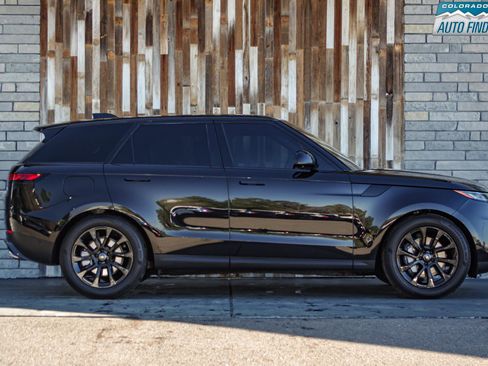 Used 2025 Land Rover Range Rover Sport SE image 8