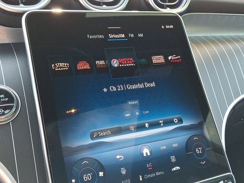 New 2025 Mercedes-Benz GLC 300 4MATIC image 17