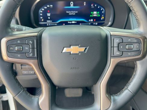 Certified 2024 Chevrolet Suburban High Country AWD/4WD image 10