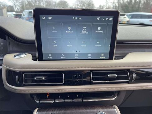 Used 2022 Lincoln Aviator Reserve w/ Elements Package Plus image 24