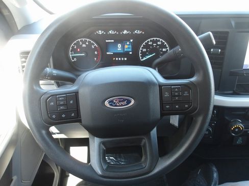 Used 2024 Ford F250 XLT image 14