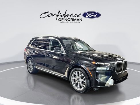 Used 2024 BMW X7 xDrive40i AWD/4WD image 11