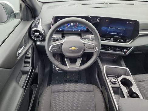 New 2026 Chevrolet Equinox LT w/ Safety and Technology Package image 13