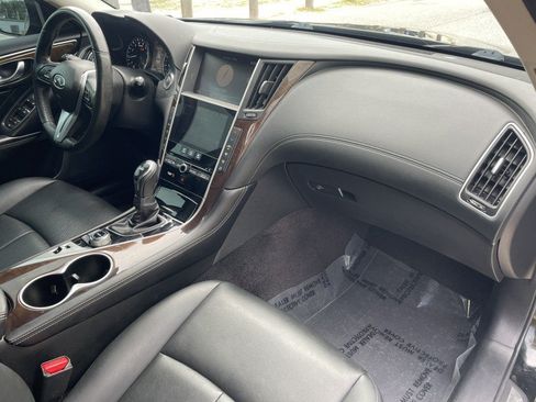 Used 2019 INFINITI Q50 Luxe RWD image 7