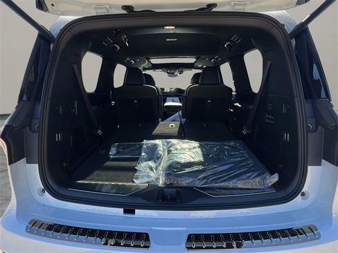 New 2026 INFINITI QX80 4WD w/ Sport Exterior Package image 10