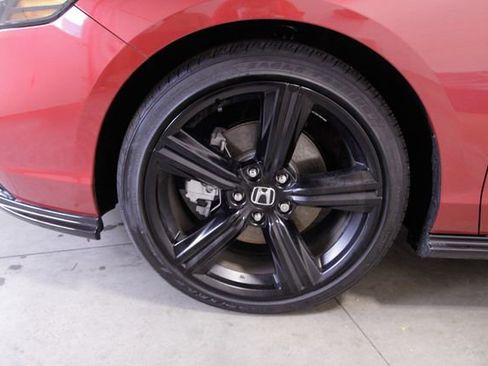 Certified 2025 Honda Accord Sport image 11