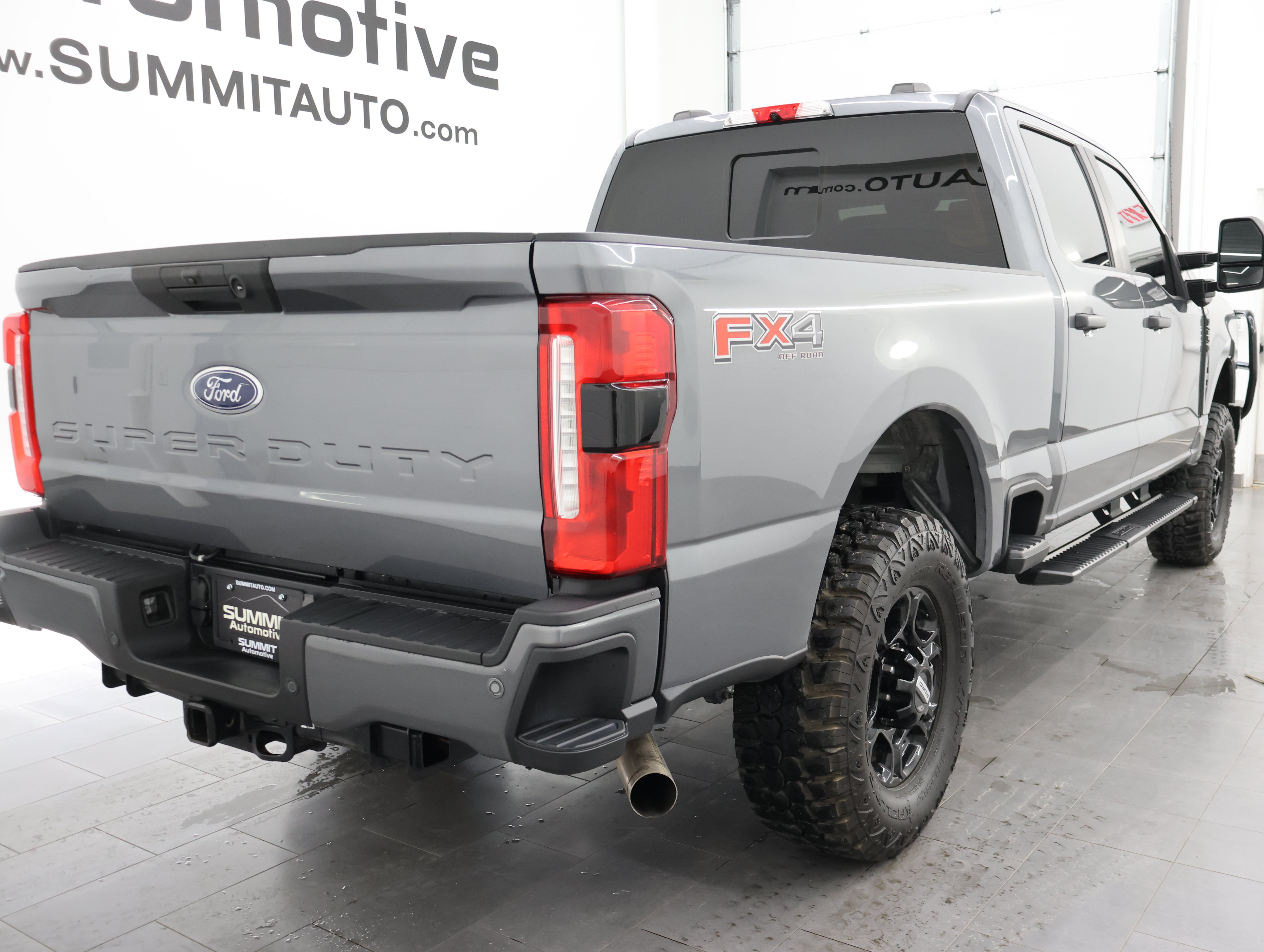 Used 2024 Ford F250 XL w/ STX Appearance Package AWD/4WD image 4