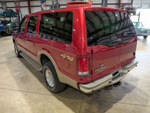 Used 2001 Ford Excursion Limited AWD/4WD image 16
