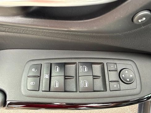 Used 2023 Jeep Cherokee Altitude Lux w/ Lux Elite Package AWD/4WD image 28