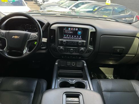 Used 2018 Chevrolet Silverado 1500 LT w/ Texas Edition AWD/4WD image 15