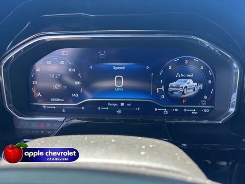 Used 2024 Chevrolet Silverado 1500 LTZ w/ LTZ Premium Package AWD/4WD image 5