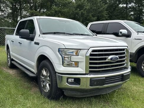 Used 2015 Ford F150 XLT w/ Equipment Group 301A Mid RWD image 5