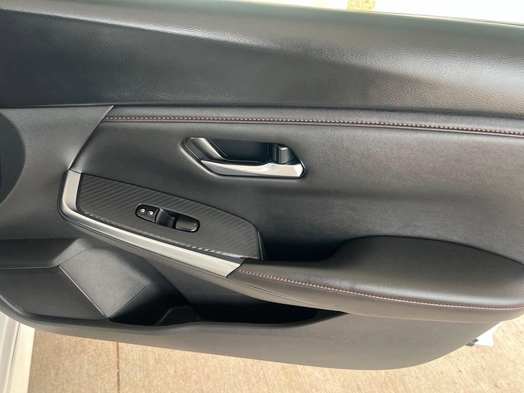 Certified 2023 Nissan Sentra SR FWD image 21