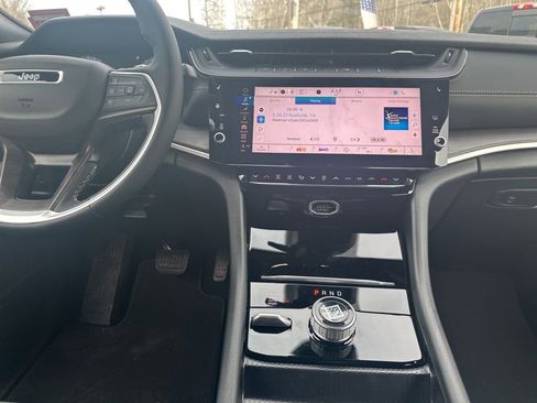 New 2026 Jeep Grand Cherokee L Limited AWD/4WD image 17