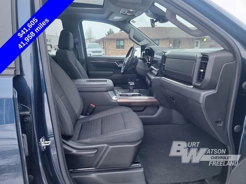 Used 2022 Chevrolet Silverado 1500 LT Trail Boss w/ Convenience Package II image 25