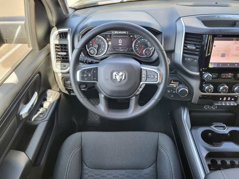 New 2026 RAM 1500 Express AWD/4WD image 18