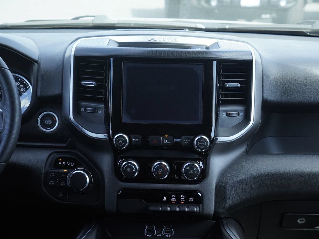 New 2026 RAM 1500 Big Horn AWD/4WD image 33