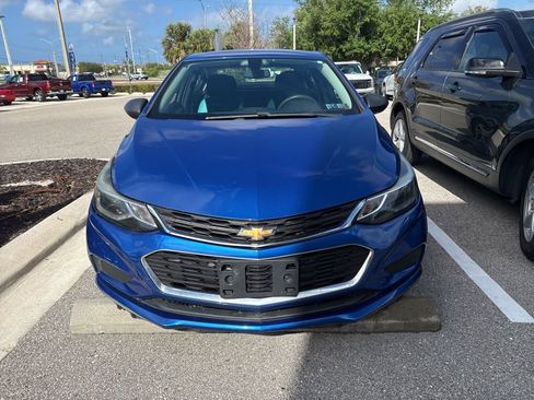 Used 2016 Chevrolet Cruze LT w/ Convenience Package image 3