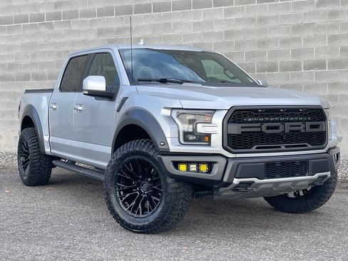 Used 2019 Ford F150 Raptor w/ Equipment Group 802A Luxury AWD/4WD image 1