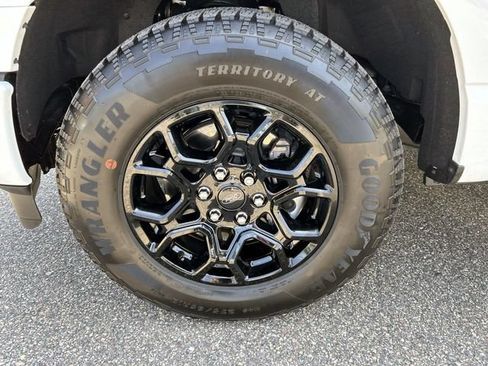 Used 2026 Ford F150 XLT w/ XLT Black Appearance Package AWD/4WD image 9