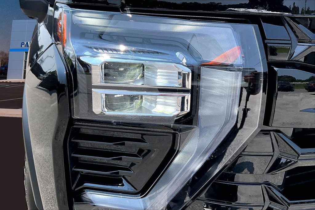 Used 2026 Chevrolet Silverado 2500 ZR2 AWD/4WD image 37