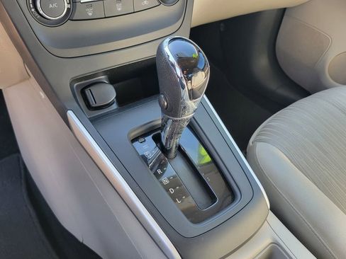 Used 2016 Nissan Sentra SV image 27