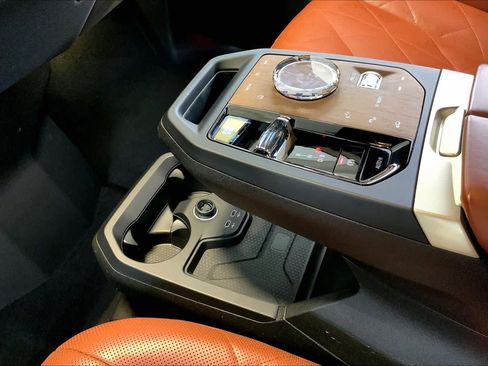 Used 2024 BMW iX M60 AWD/4WD image 16