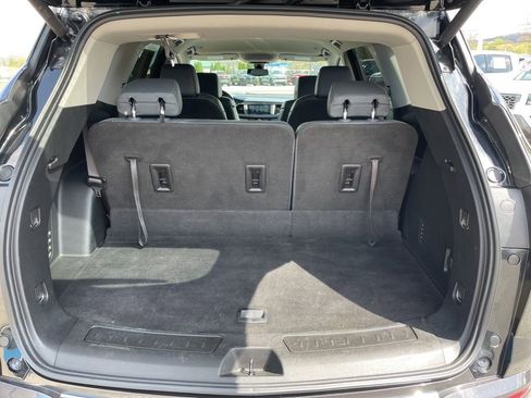 Used 2021 Buick Enclave Essence image 48