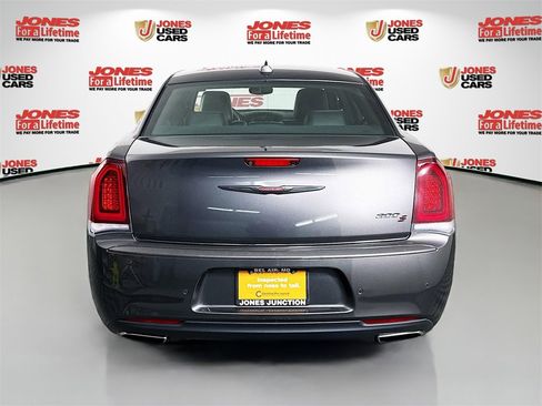 Used 2023 Chrysler 300 S image 18