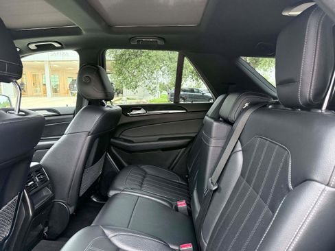 Used 2017 Mercedes-Benz GLE 350 image 12