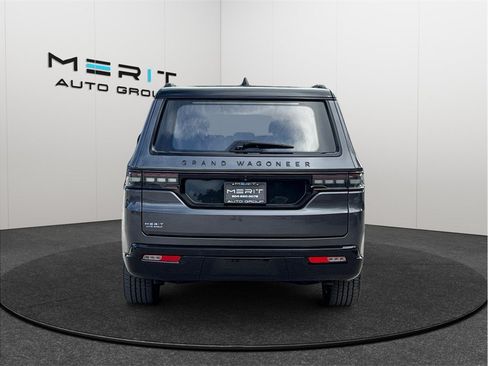 Used 2024 Jeep Grand Wagoneer L Series III w/ Rear Seat Video Group 1 AWD/4WD image 8