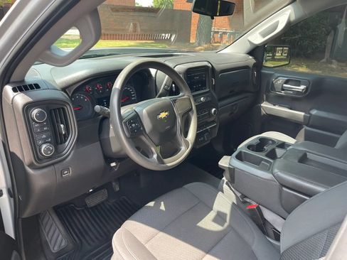 Used 2021 Chevrolet Silverado 1500 Custom AWD/4WD image 11