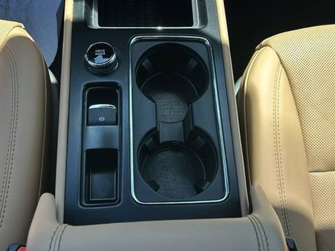 Used 2023 Lincoln Corsair Reserve w/ Equipment Group 201A AWD/4WD image 23