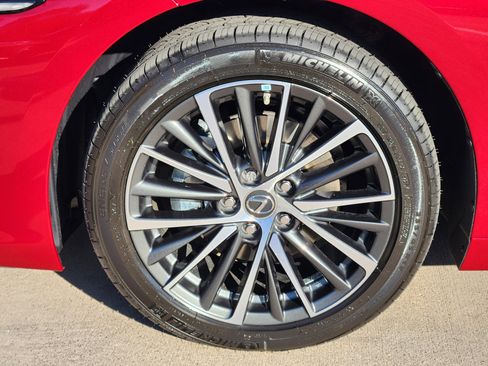 New 2025 Lexus ES 350 w/ Premium Package image 6