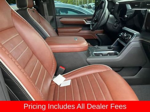 Used 2024 GMC Sierra 2500 Denali Ultimate w/ Max Trailering Package AWD/4WD image 11