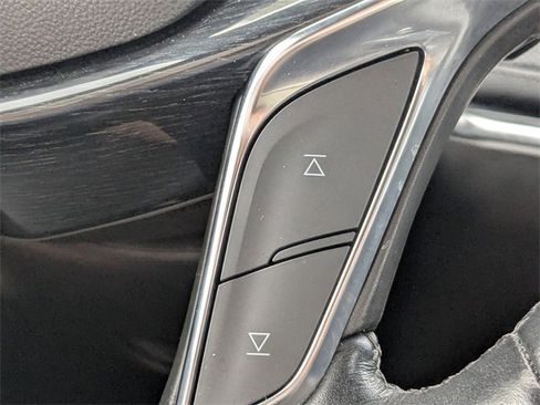 Used 2021 Cadillac XT5 Premium Luxury image 29