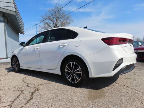 Used 2024 Kia Forte LXS image 3