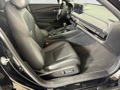 Used 2023 Honda Accord Sport image 14