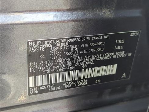 Used 2021 Toyota RAV4 LE image 28