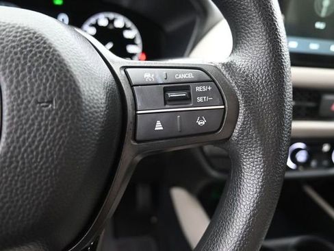 Used 2026 Honda HR-V LX image 7