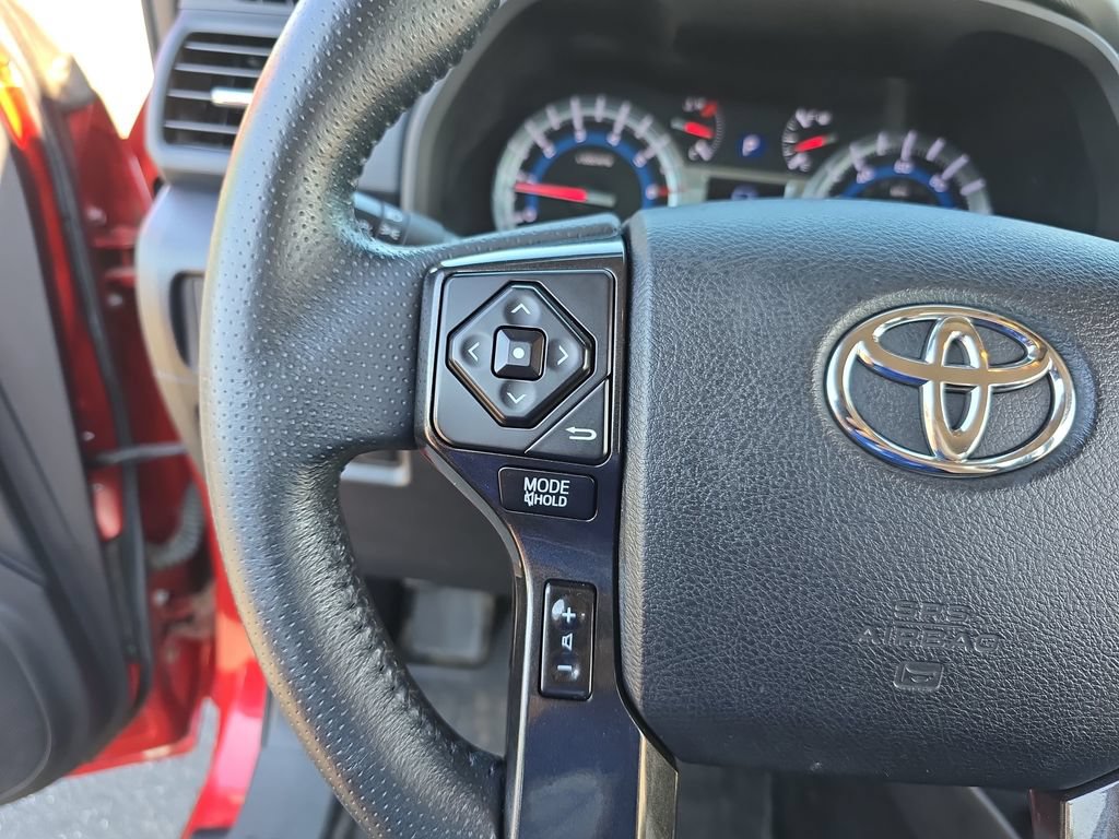 Used 2015 Toyota 4Runner Trail AWD/4WD image 19