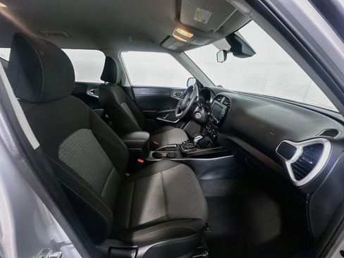 Used 2021 Kia Soul S FWD image 30
