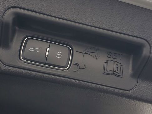 Used 2025 Ford Explorer ST image 35