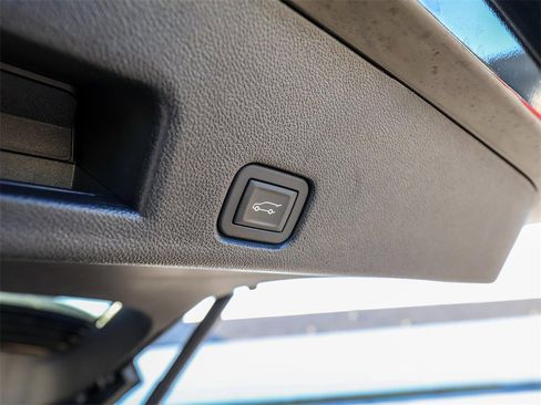 Used 2026 Chevrolet Traverse LT w/ Enhanced Driving Package image 14