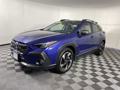 Used 2025 Subaru Crosstrek 2.5i Limited AWD/4WD image 4