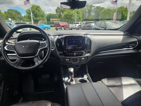 Certified 2023 Chevrolet Traverse RS FWD image 14