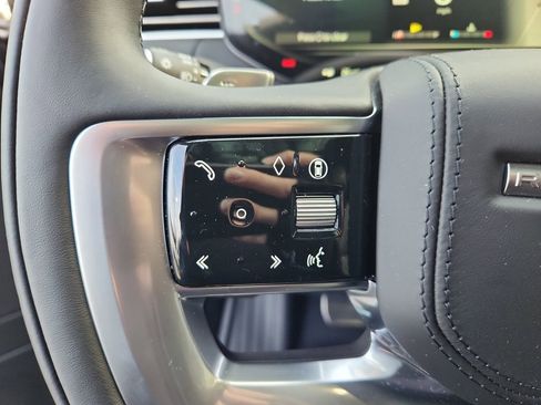 New 2026 Land Rover Range Rover Long Wheelbase SE image 19