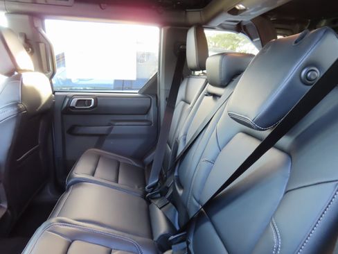 New 2025 Ford Bronco Outer Banks image 17